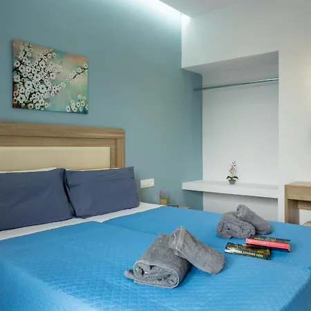アパートホテル Paradiso Sea View And Pool Corfu