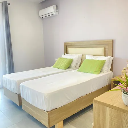 Paradiso Sea View And Pool Corfu 公寓式酒店 2*