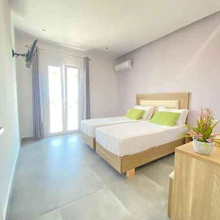 Lejlighedshotel Paradiso Sea View And Pool Corfu 2*